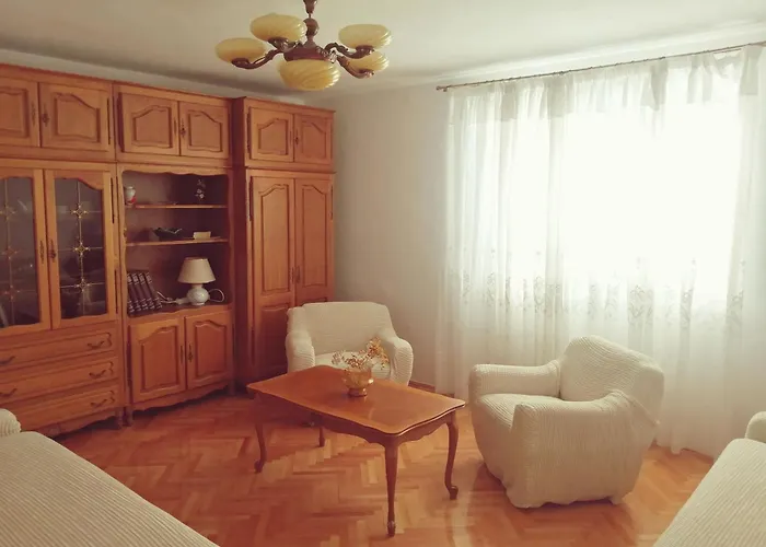 Antea Τρογκίρ