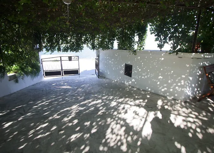 Διαμέρισμα Antea Τρογκίρ